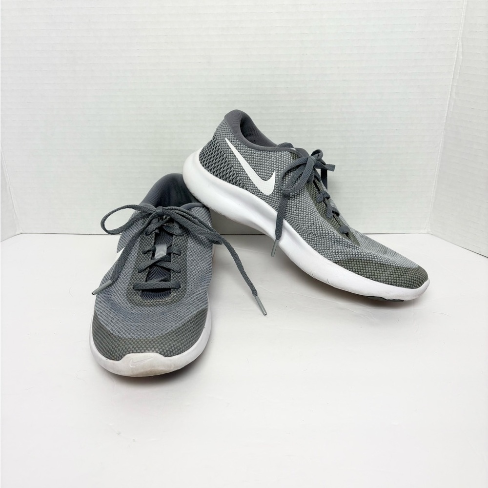 Nike Flex Experience RN 7 Running Shoes‎ Gray Athletic Trainers Women’s Size 8